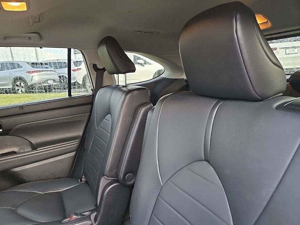 2021 Toyota Highlander XLE AWD