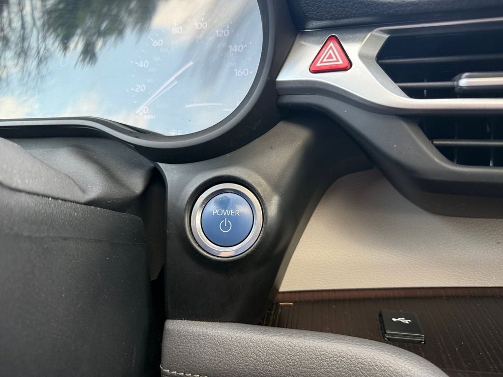 2024 Toyota Sienna XLE 8 Passenger