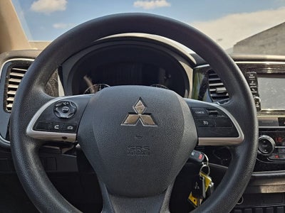 2019 Mitsubishi Outlander ES