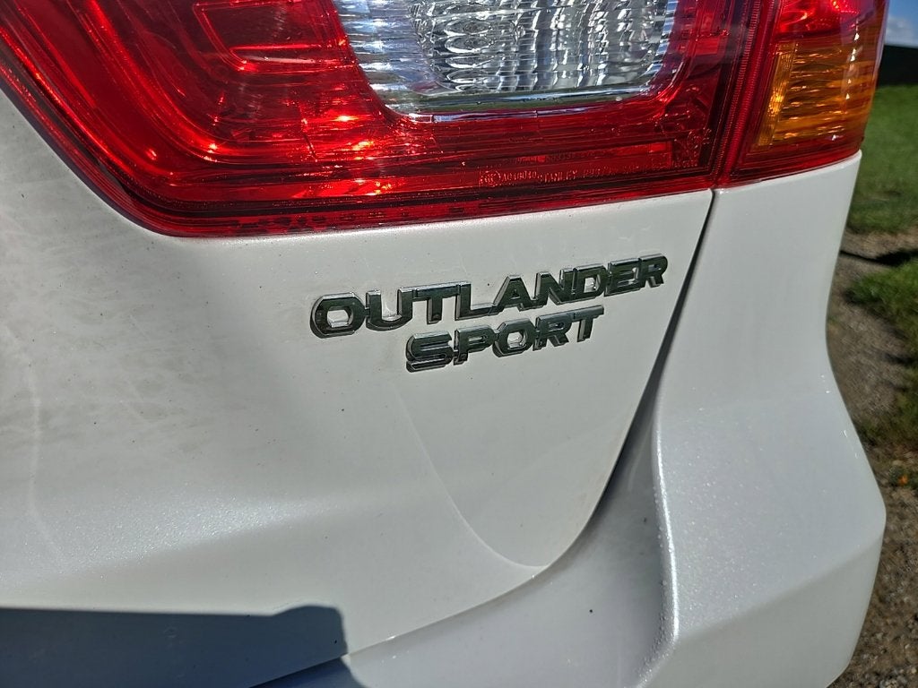 2019 Mitsubishi Outlander Sport 2.0 ES 4WD