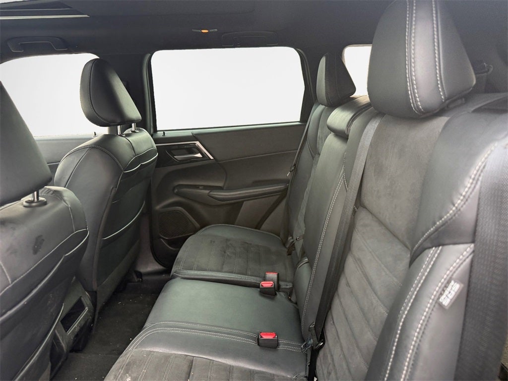 2022 Mitsubishi Outlander Black Edition 4WD