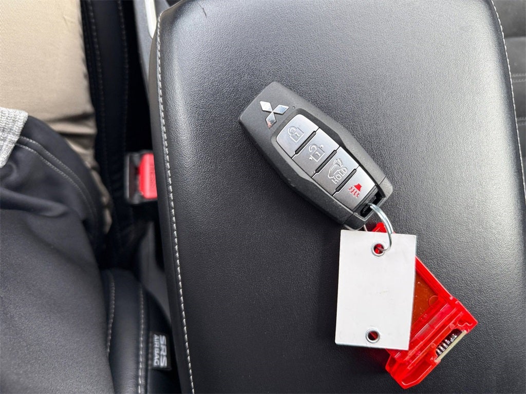 2022 Mitsubishi Outlander Black Edition 4WD