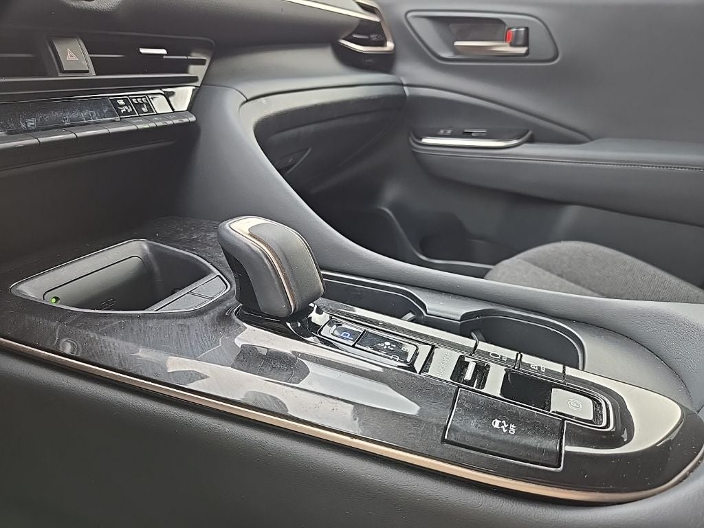 2024 Toyota Crown XLE AWD