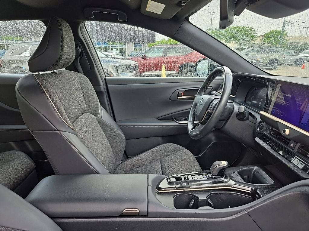 2024 Toyota Crown XLE AWD