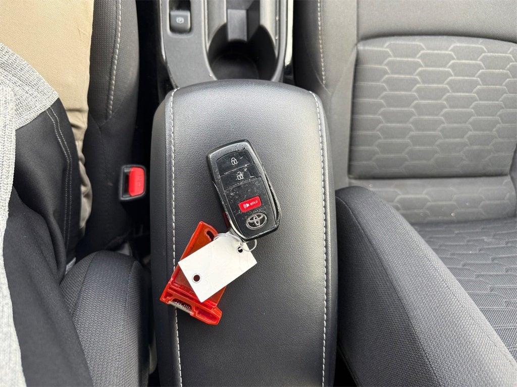 2023 Toyota Corolla Hatchback SE