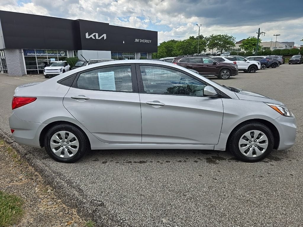 2016 Hyundai Accent SE