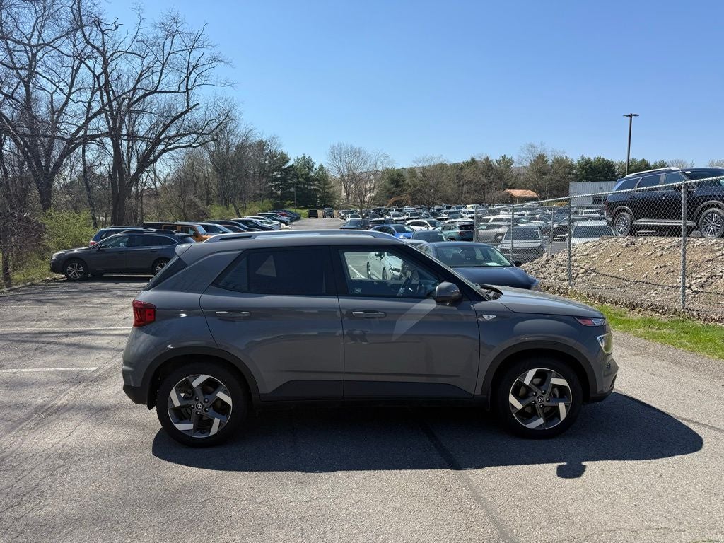 2021 Hyundai Venue SEL