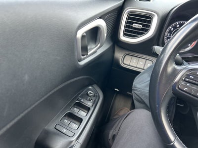 2021 Hyundai Venue SEL