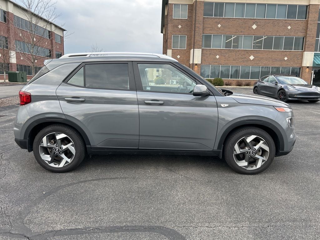 2021 Hyundai Venue SEL