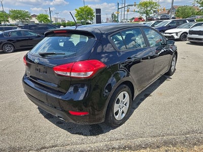 2017 Kia Forte5 LX
