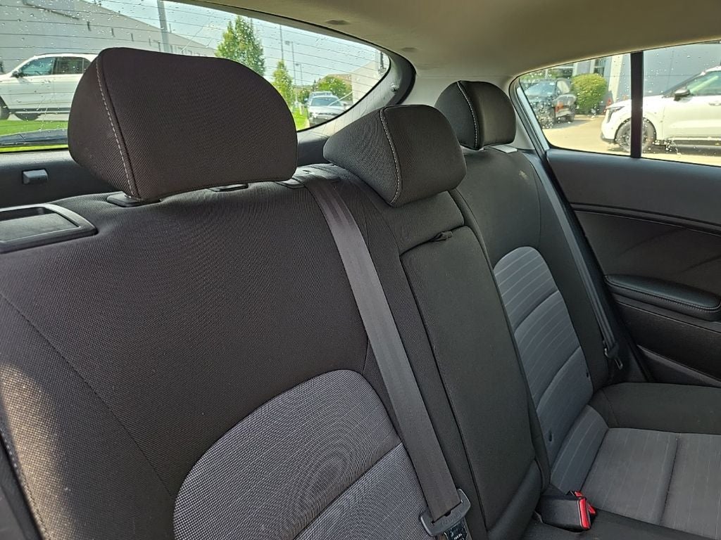 2016 Kia Forte5 LX