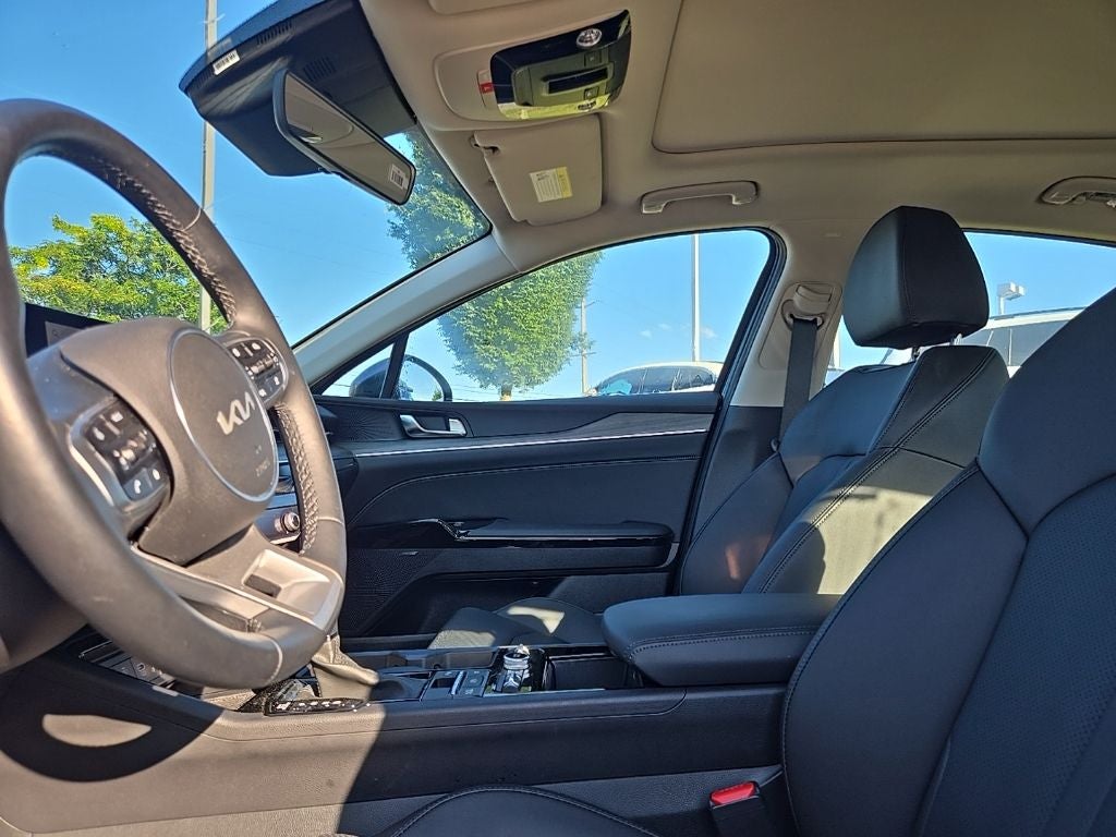 2025 Kia K5 EX