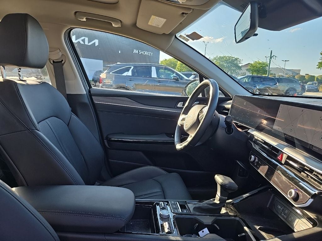 2025 Kia K5 EX