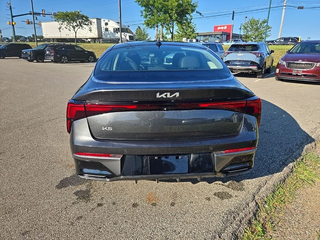 2025 Kia K5 EX