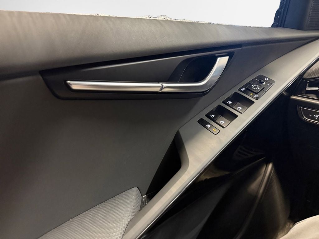 2025 Kia Niro EX Touring