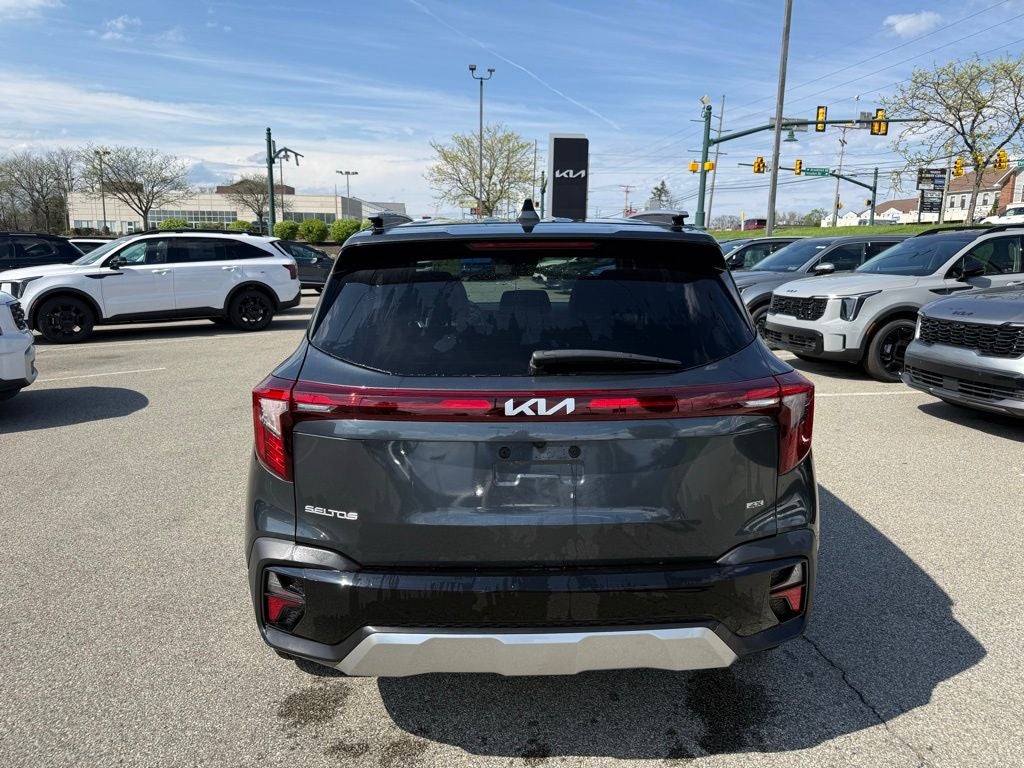 2024 Kia Seltos EX AWD