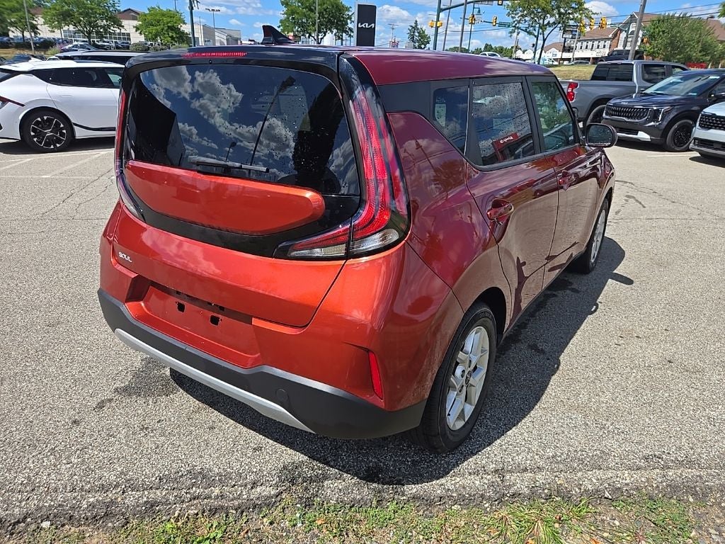 2024 Kia Soul LX