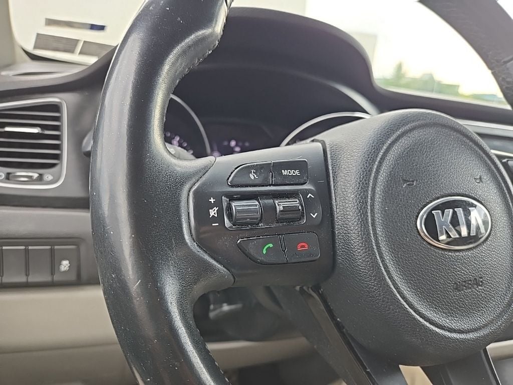 2017 Kia Sedona LX