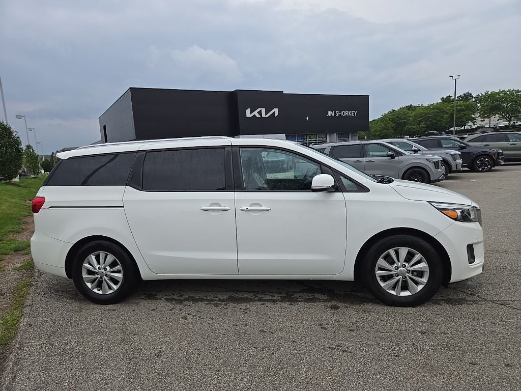 Used 2017 Kia Sedona LX with VIN KNDMB5C16H6309767 for sale in Wexford, PA