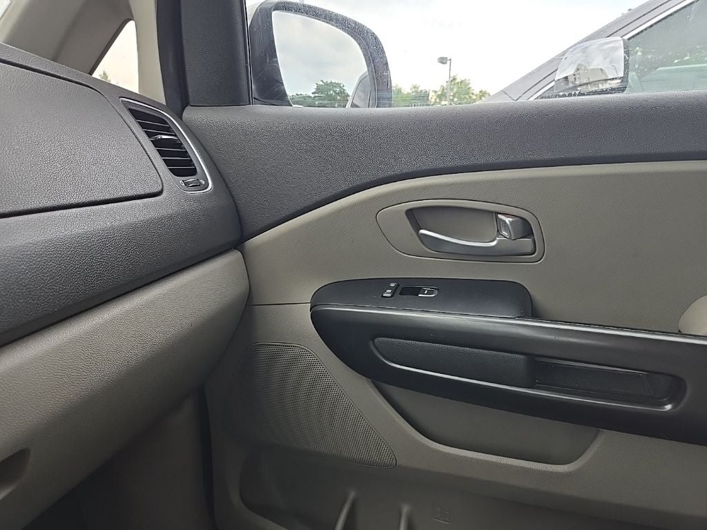2017 Kia Sedona LX