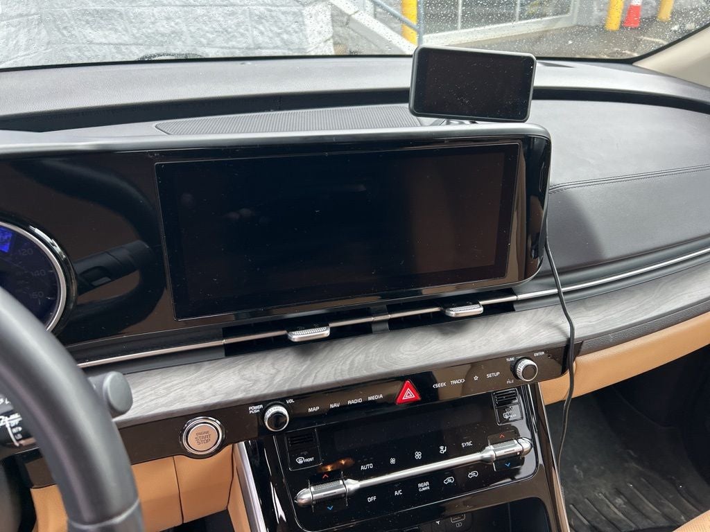 2024 Kia Carnival EX