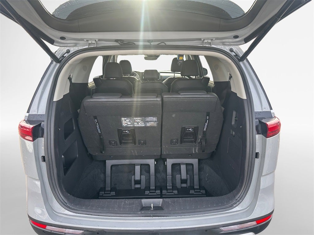 2023 Kia Carnival EX