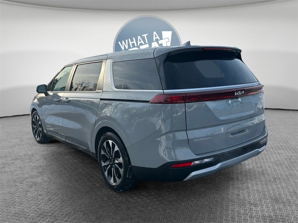 2023 Kia Carnival EX