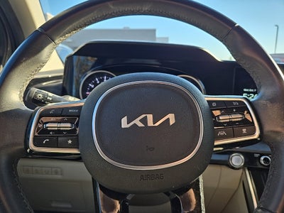 2024 Kia Carnival EX