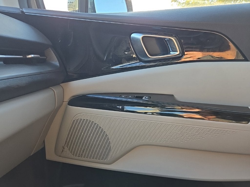 2024 Kia Carnival EX