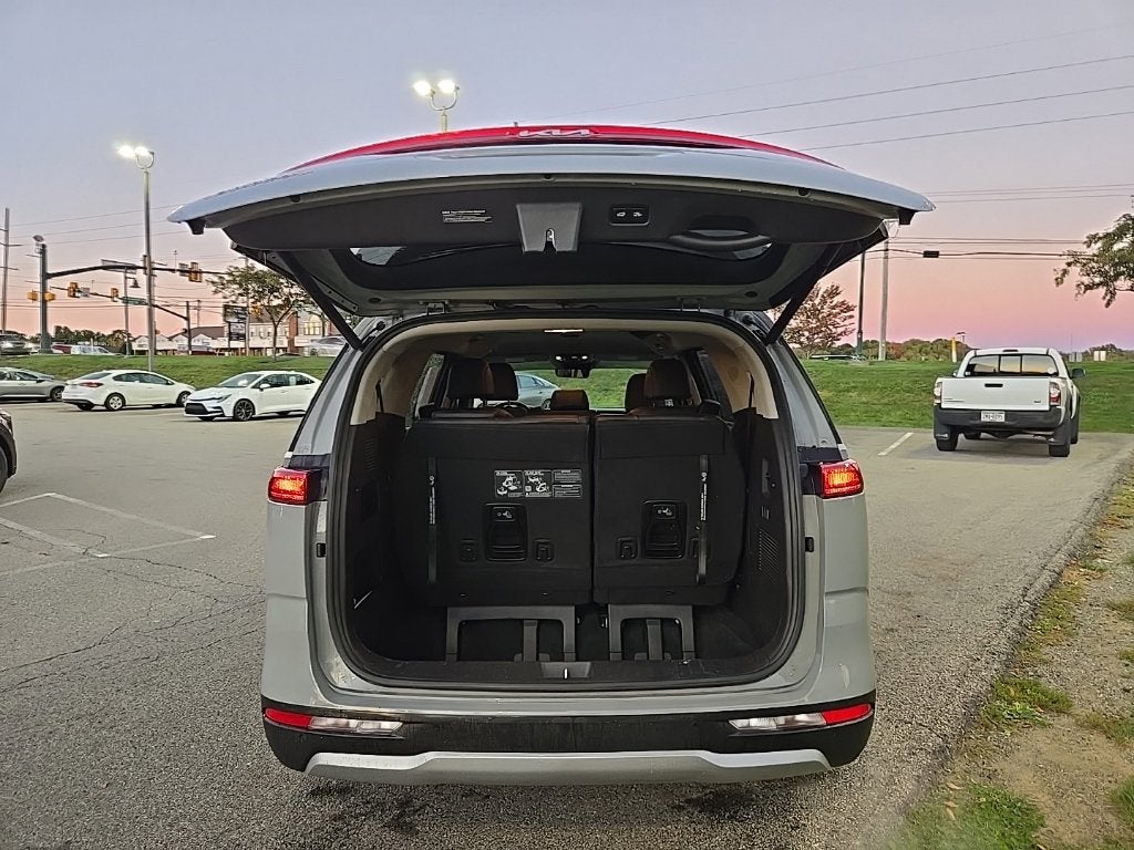 2024 Kia Carnival EX