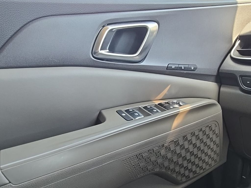 2025 Kia Carnival EX