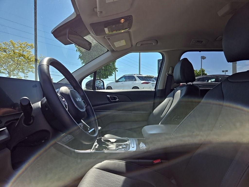 2025 Kia Carnival EX