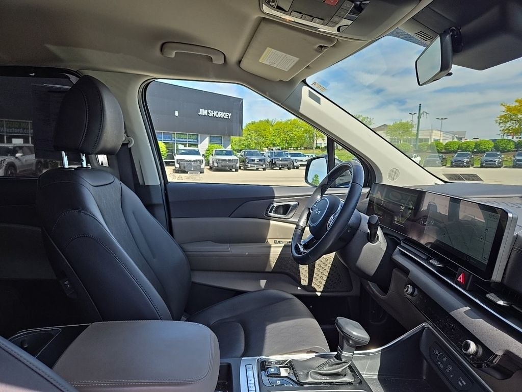 2025 Kia Carnival EX