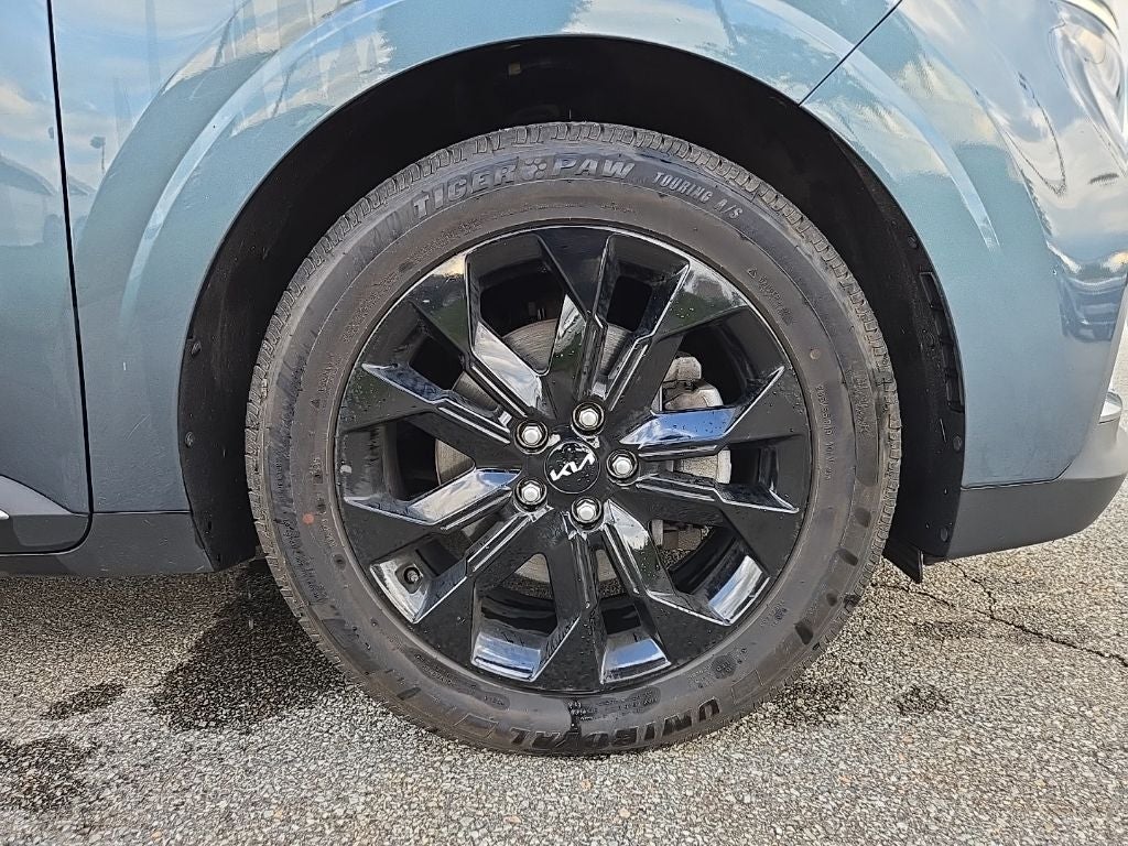 2024 Kia Carnival SX
