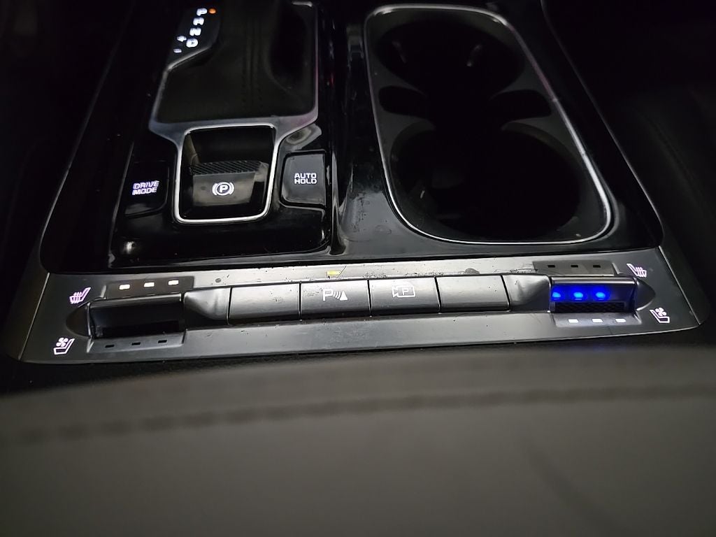 2024 Kia Carnival SX