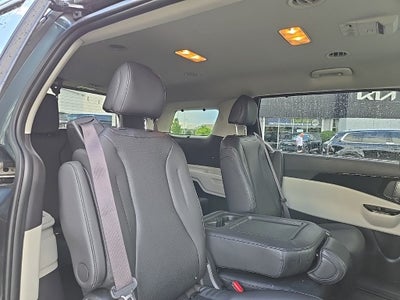 2024 Kia Carnival SX