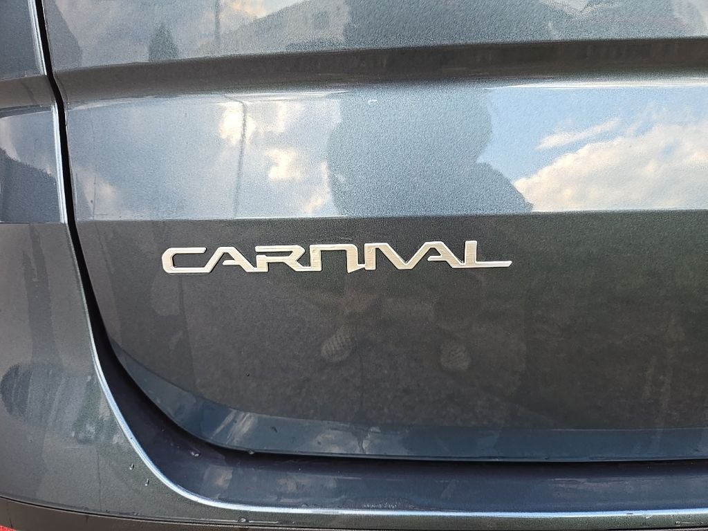 2024 Kia Carnival SX