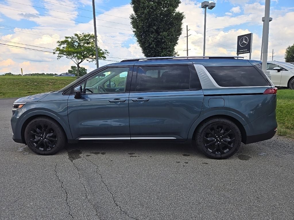 2024 Kia Carnival SX