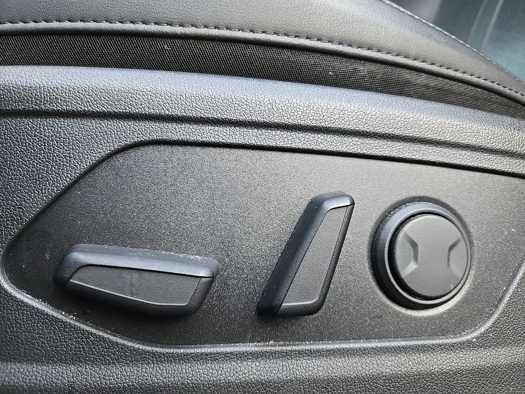 2023 Kia Sorento Hybrid EX AWD