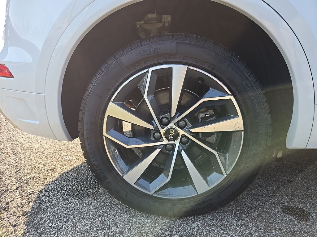 2023 Audi Q5 45 S line Premium quattro