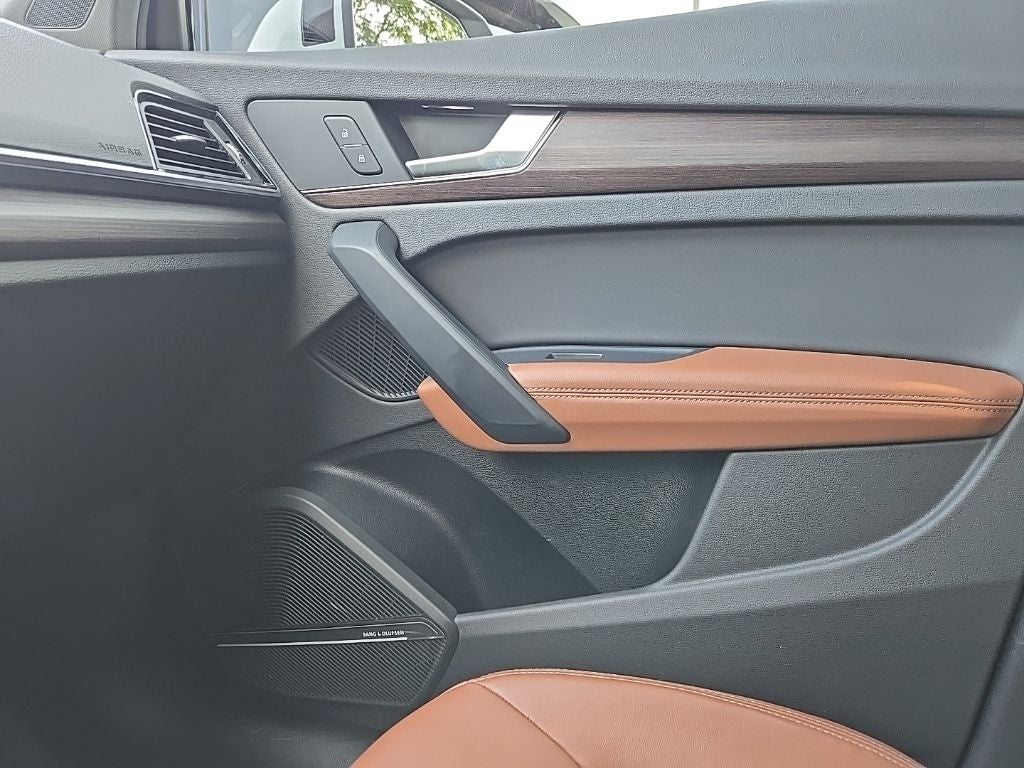 2023 Audi Q5 45 S line Premium quattro