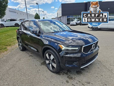 2020 Volvo XC40 Momentum AWD