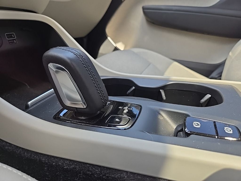 2020 Volvo XC40 Momentum AWD