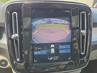 2020 Volvo XC40 Momentum AWD
