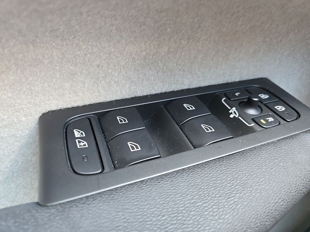 2020 Volvo XC40 Momentum AWD
