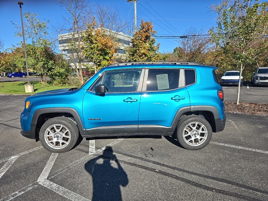 2022 Jeep Renegade Latitude 4WD